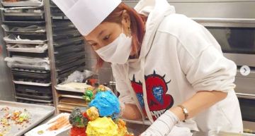 一切開全發霉!「藝人製蛋糕」惹議 店家急澄清:賣到展示用