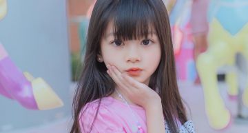 撞臉Lisa!泰國「最可愛童星」爆紅 萌照全曝光