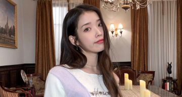 防疫模範生!IU「約粉絲耍宅」呼籲:電話聯絡親友就好