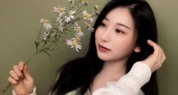 只有3公分?彩演「一手勢」IG照被檢舉下架:有厭男嫌疑