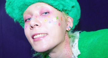 超有朝氣!泫雅男友DAWN「黑髮素顏照」曝光 狠甩頹喪病態風