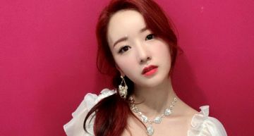 Apink普美表演中「小腿突滲血」!「表情曝光」網:太敬業
