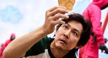 快訊/《魷魚遊戲》李政宰風光奪下艾美獎視帝 成亞洲史上第一人