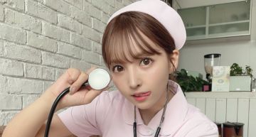 三上悠亞解放比基尼!「暗黑喝水法」不用動手 6秒片狂吸22萬觀看