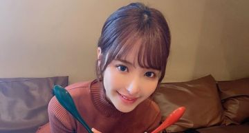 女優太會吃!「暗黑界大胃王」嘴巴塞滿炸蝦賣萌 橫掃23盤壽司引暴動