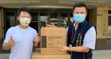 郭子乾豪捐5600個快篩劑!挨轟洗白強調「會繼續做」:用行動證明