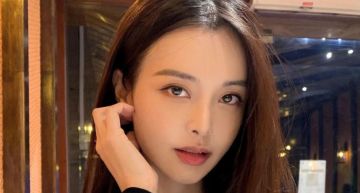 鋼琴女神化身小野貓!跪地「伸貓爪」上下晃動超惹火 甜問:誰要領養?