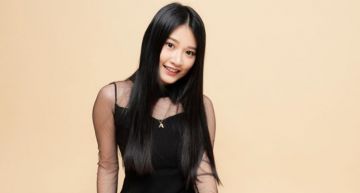 兇起來!艾瑞絲「辣穿開洞裝」解放長輩 網驚喊:太殺了~