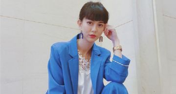 大到飄起來!白癡公主「小心機顯乳量」 自帶霸氣出席走鐘獎