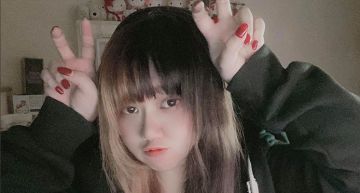 第一次!實況主用腳打LOL「門戶大開」慘遭Ban台 網:萬惡馬賽克