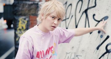跟三上悠亞激吻!手越祐也出書「爆料圈內戀情」 AKB48人氣成員剉咧等