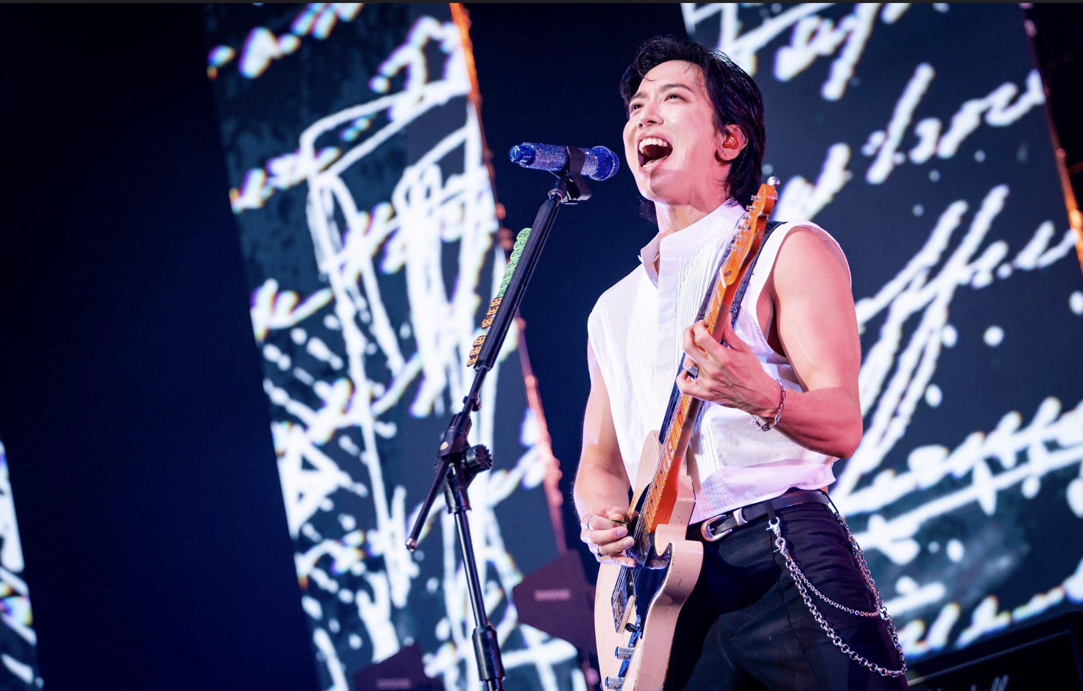 CNBLUE高雄熱力開唱 語言外掛全開 直呼高雄金讚