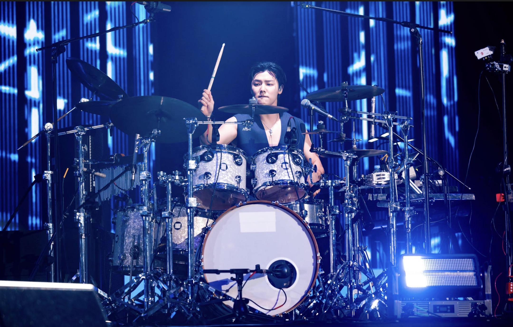CNBLUE高雄熱力開唱 語言外掛全開 直呼高雄金讚