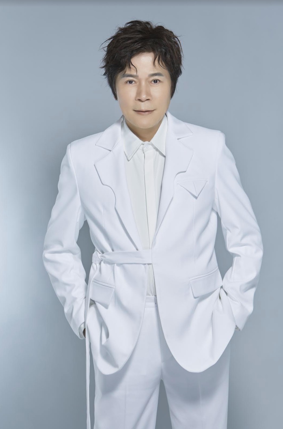 《2024真愛秀.藍寶石大歌廳》再添金!金曲歌王洪榮宏二度登高流大歌廳成重量級彩蛋重現秀場天王風範!