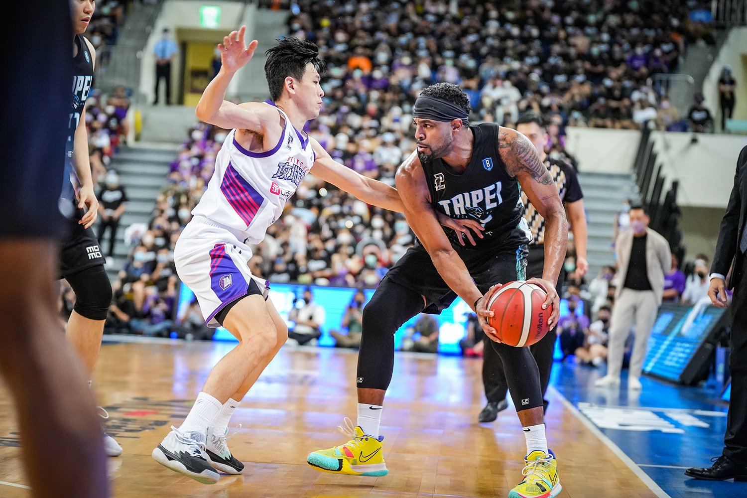 P.league+/冠軍賽:富邦勇士主場上演獅子亡!3比1力壓攻城獅取得聽牌