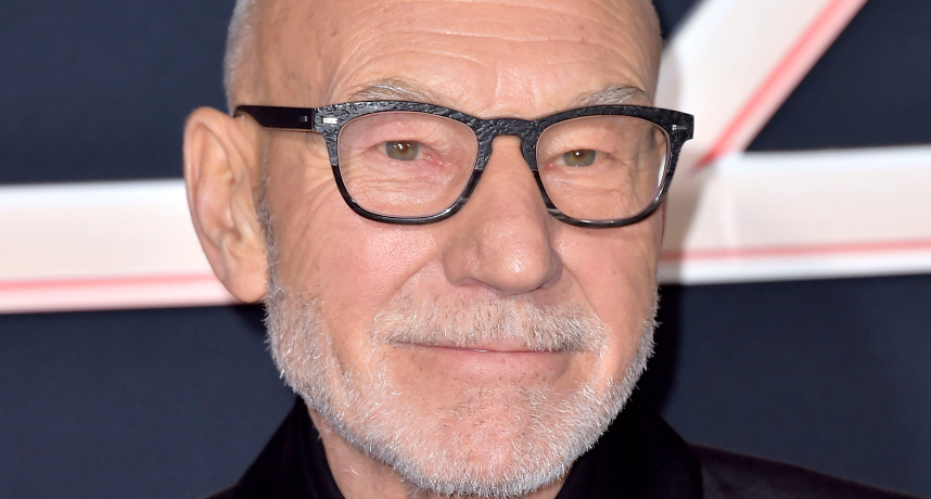 飾演《X戰警》X教授 影星 Patrick Stewart 驚傳離世消息！享壽86歲生前頑抗兩種失智症惹心疼