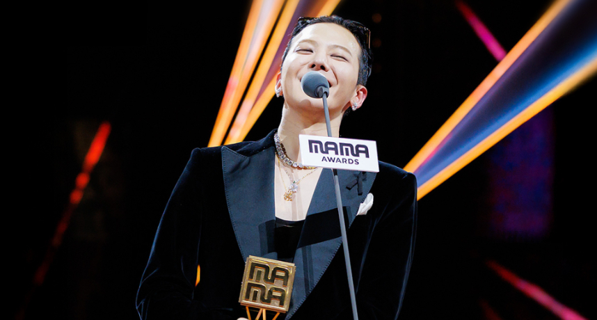 GD真的被惹怒了！MAMA 音樂盛典設備問題頻頻出包！GD 怒回「倒讚」吸引數十萬粉絲按讚