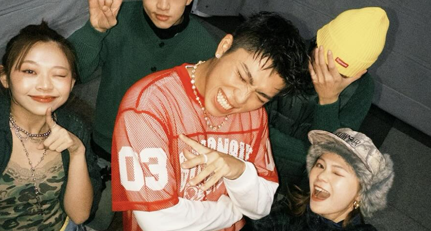 王ADEN跨年找到工作了！信義區新開幕的酒吧宣布邀請他擔任表演嘉賓引發熱議