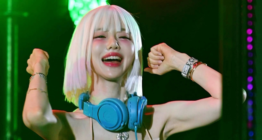 DJ SODA 受到台灣網友外貌羞辱！淚讀台灣粉絲留言 感動告白：你們知道我為什麼那麼喜歡台灣嗎？