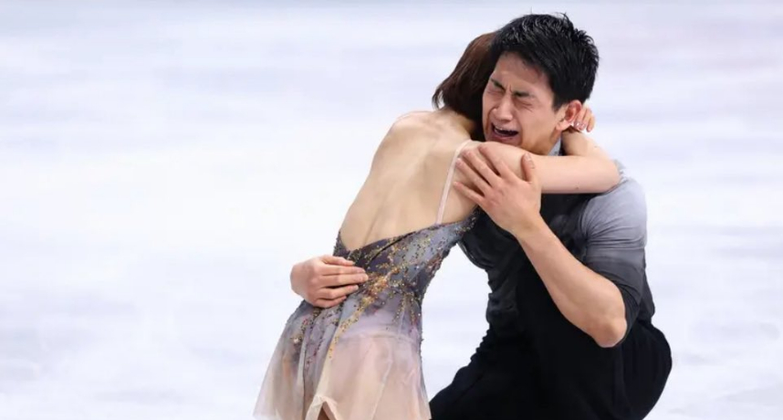 冬奧／日本雙人花式滑冰組合奪金後爆紅！超甜蜜公主抱原因曝光 網友直呼：太浪漫～