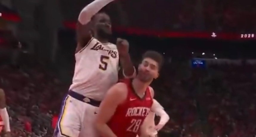 NBA／Ayton 肘擊 Sengun 臉部遭驅逐出場！火箭 115：96 擊敗湖人成功續命