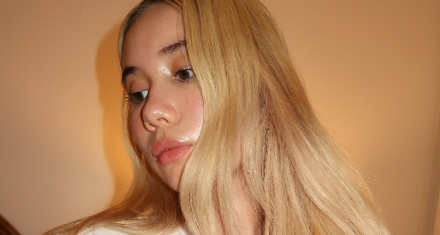 加拿大網紅 Lil Tay 剛滿18歲就火速進軍成人平台 OnlyFans！3 小時狂賺千萬她嗨喊：我狠狠地打破紀錄了！