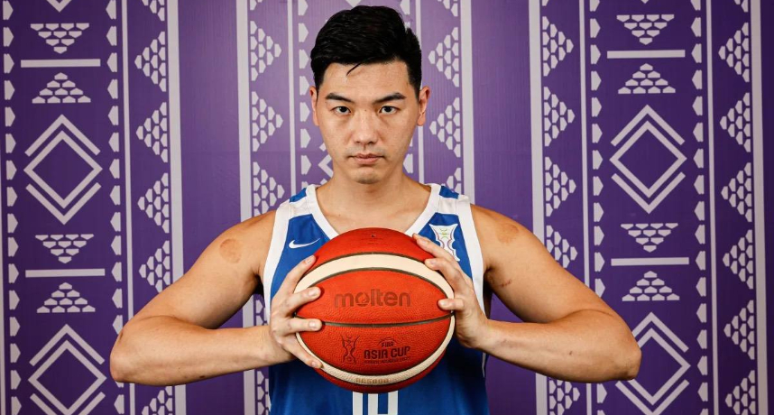 亞洲盃／中華隊禁區悍將「龍貓」胡瓏貿重摔退場！賽後他發文報平安表示：大家別擔心我沒事～