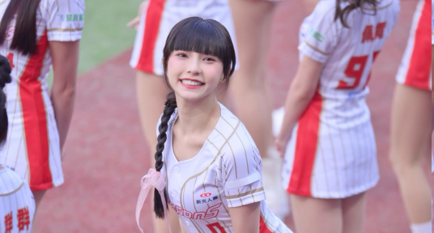 啦啦隊女神李芷霖遭不明人士爆料私下抨擊李多慧？！她出面否認並痛斥：內容全造假