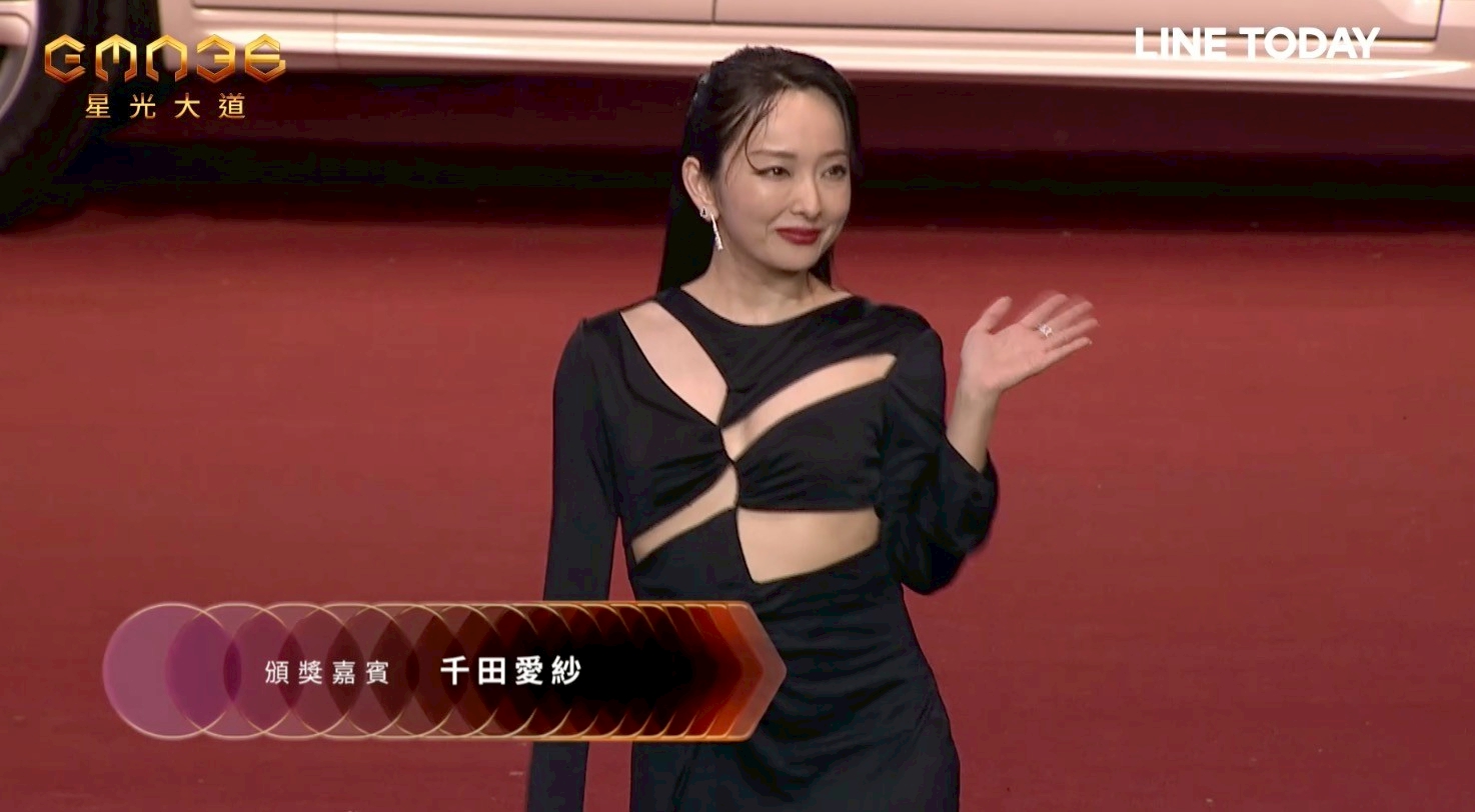 金曲36/千田愛紗回歸金曲紅毯!大膽鏤空性感戰袍驚豔全場成為紅毯一大焦點