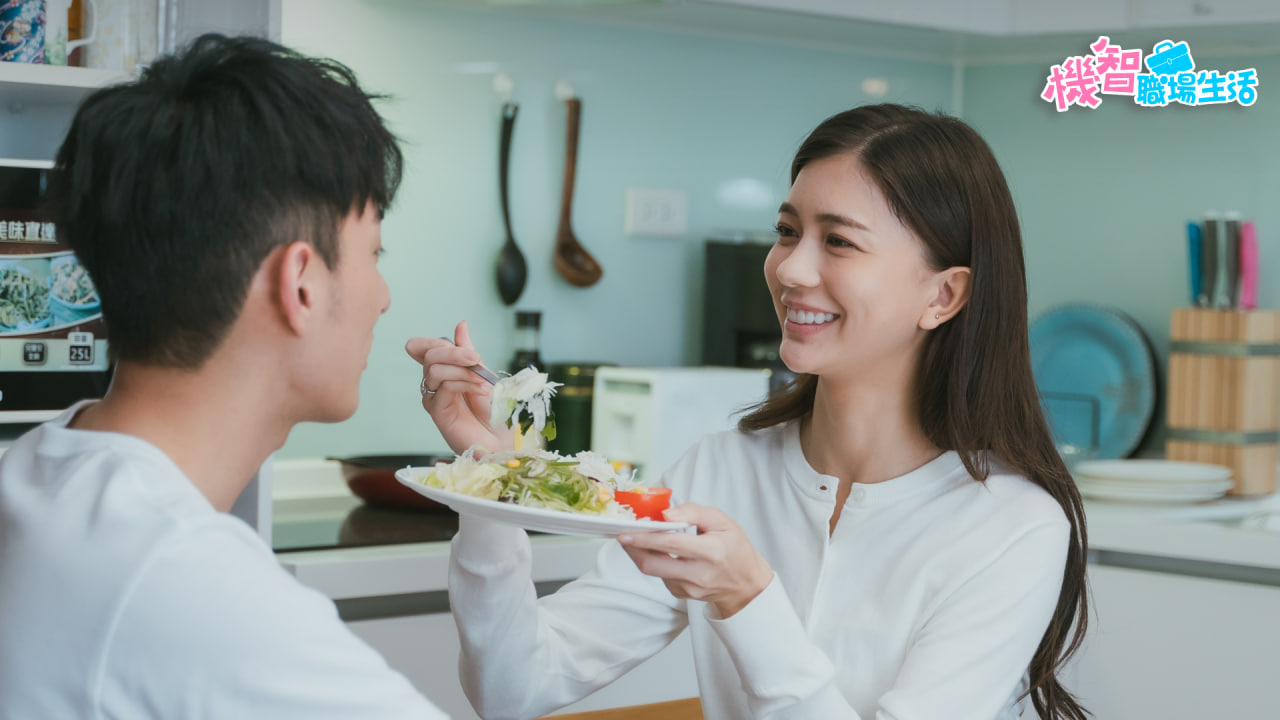 《機智職場生活》鄭芯恩意外成「空降部隊」直升主管！慘遭同事針對、酸言酸語