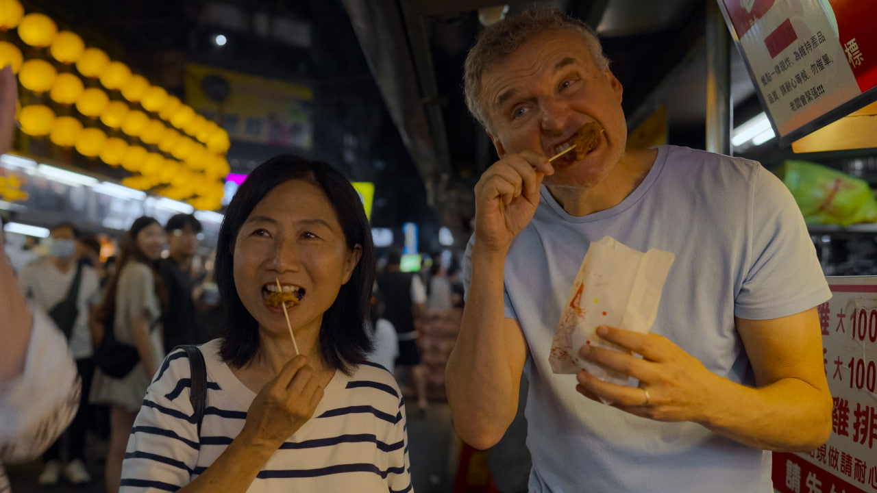 Netflix美食療癒影集《環球饗宴:菲爾來吃飯》第7季正式預告釋出