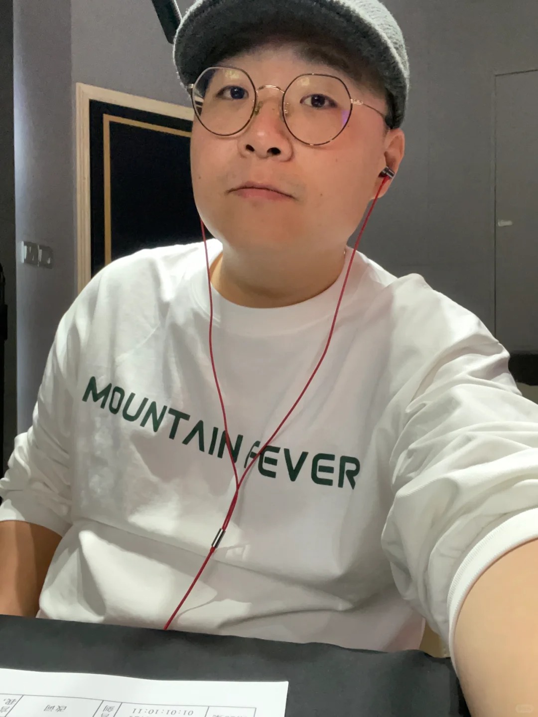 郝劭文赴陸直播帶貨「賺夠了」!傳將帶妻小回台 恩師朱延平證實:他知足常樂