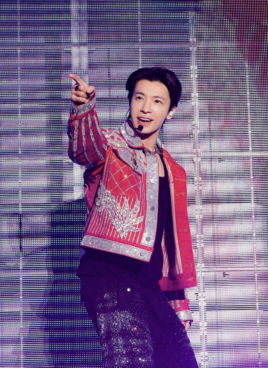 自立門戶吐心聲!Super Junior D&E認「充滿擔心與不安」銀赫感性喊:有大家才能走到現在