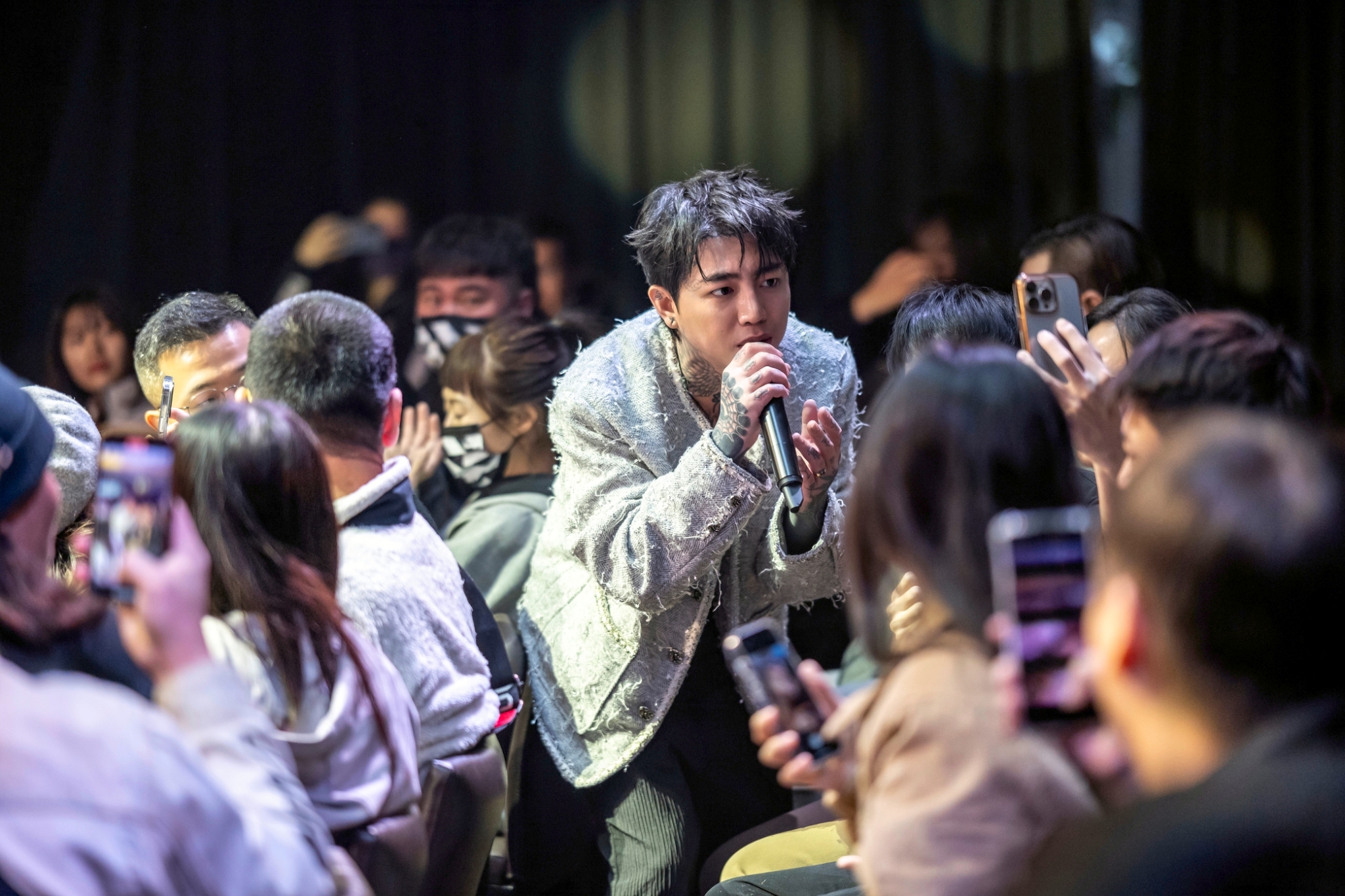 謝和弦台北簽唱會無預警宣佈又「有喜」?!蛇年開春辦全新個唱迎三喜臨門