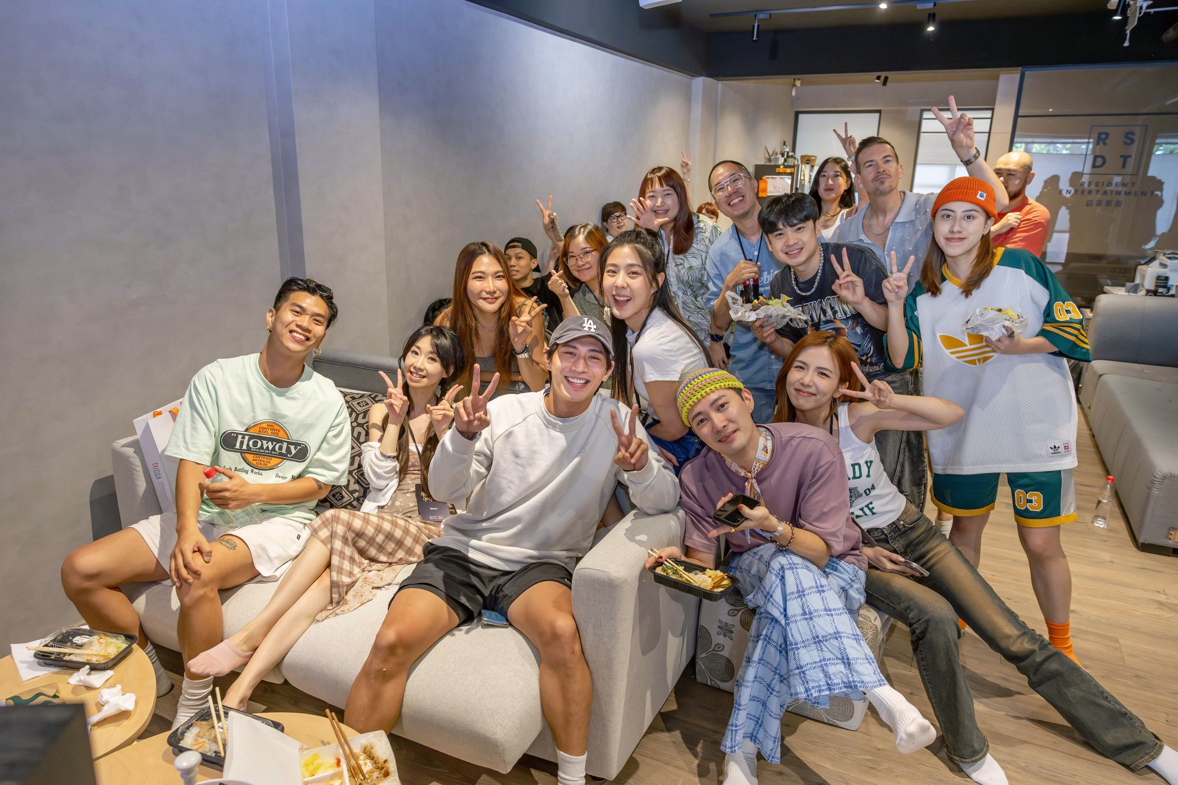 激發WOMEN POWER!閻奕格揪韓國OST創作才女Sarah.J共組「女力隊」創6小時寫2首歌超強紀錄