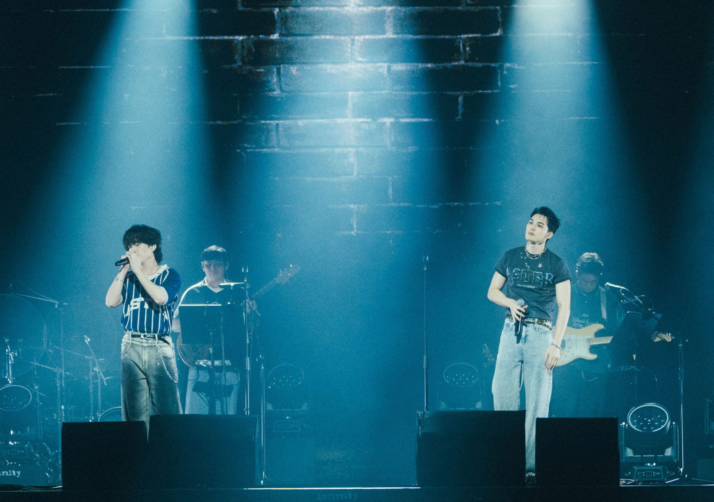 斷訊CP合體!精心籌備「圖書館哏」險成Trouble Maker 黃偉晉唱〈年青有為〉認壓力山大: 容易破音
