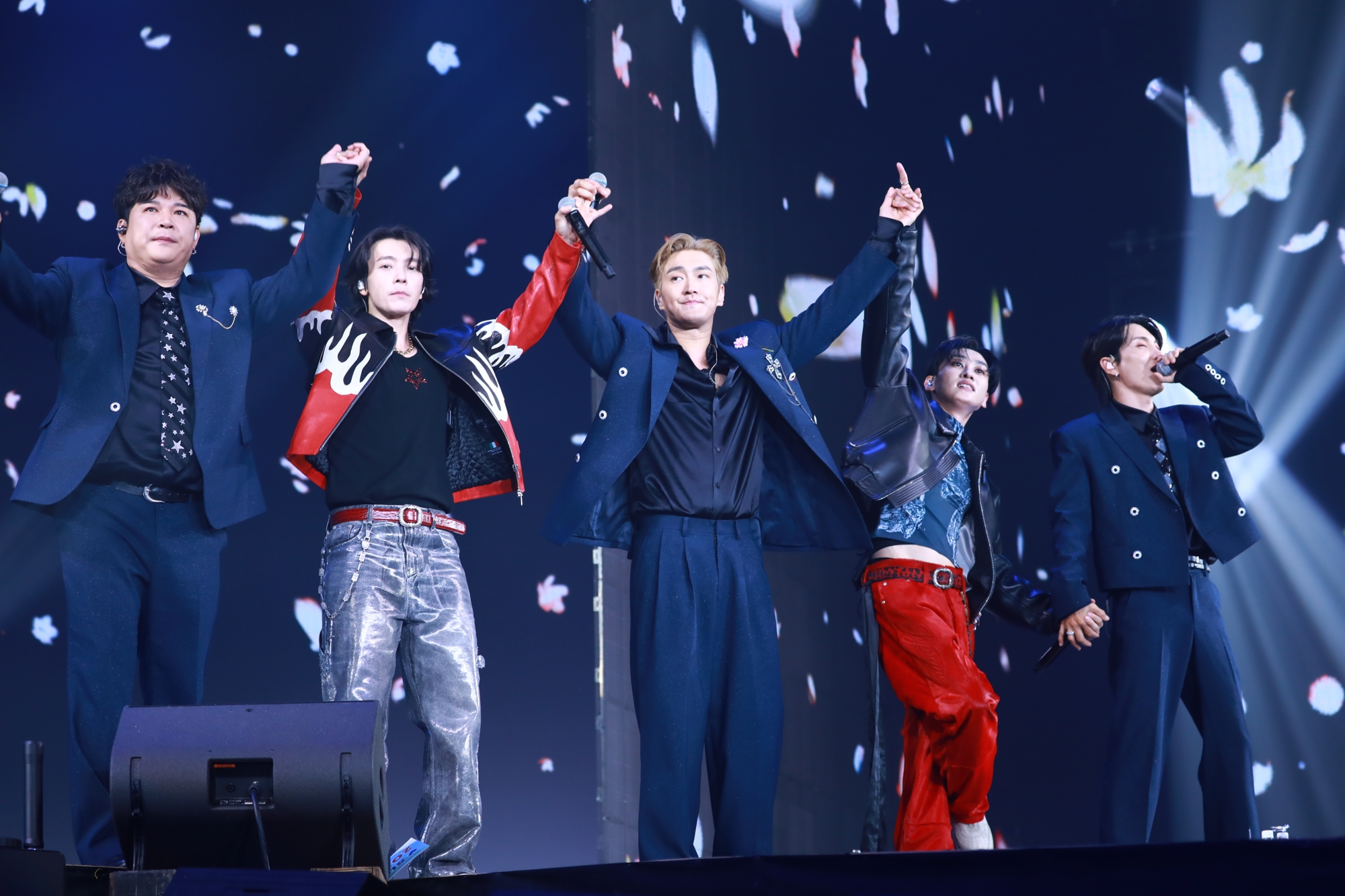 KKBOX風雲榜/Super Junior兩大子團合體演唱大隊神曲!被封「燥咖」男團 利特笑稱:有禮物嗎?