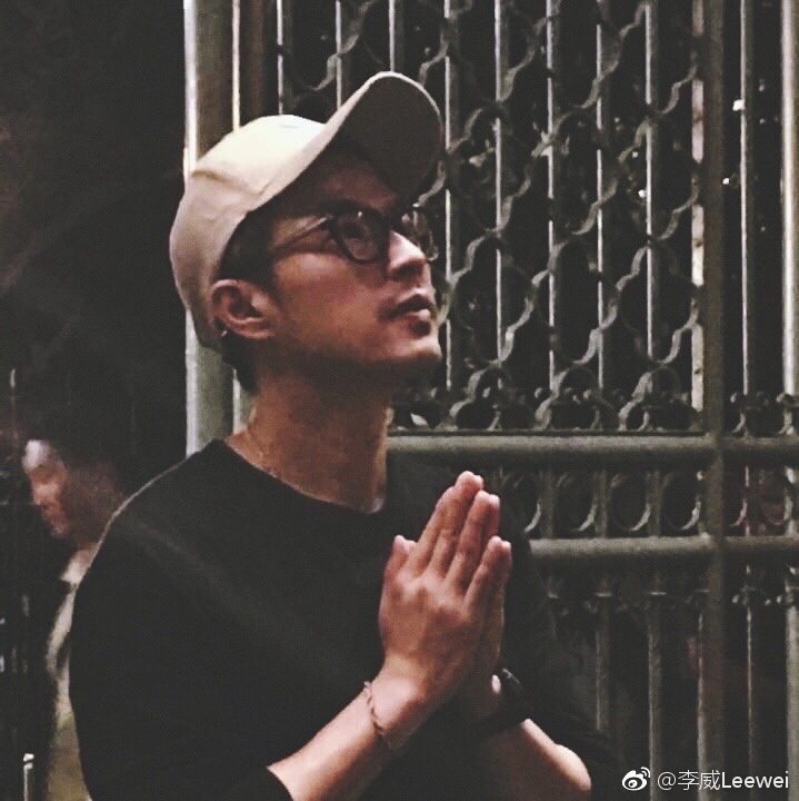 消失多年突捲命案!藝人李威三度到案恐「改列被告」妻子出庭意外爆已婚