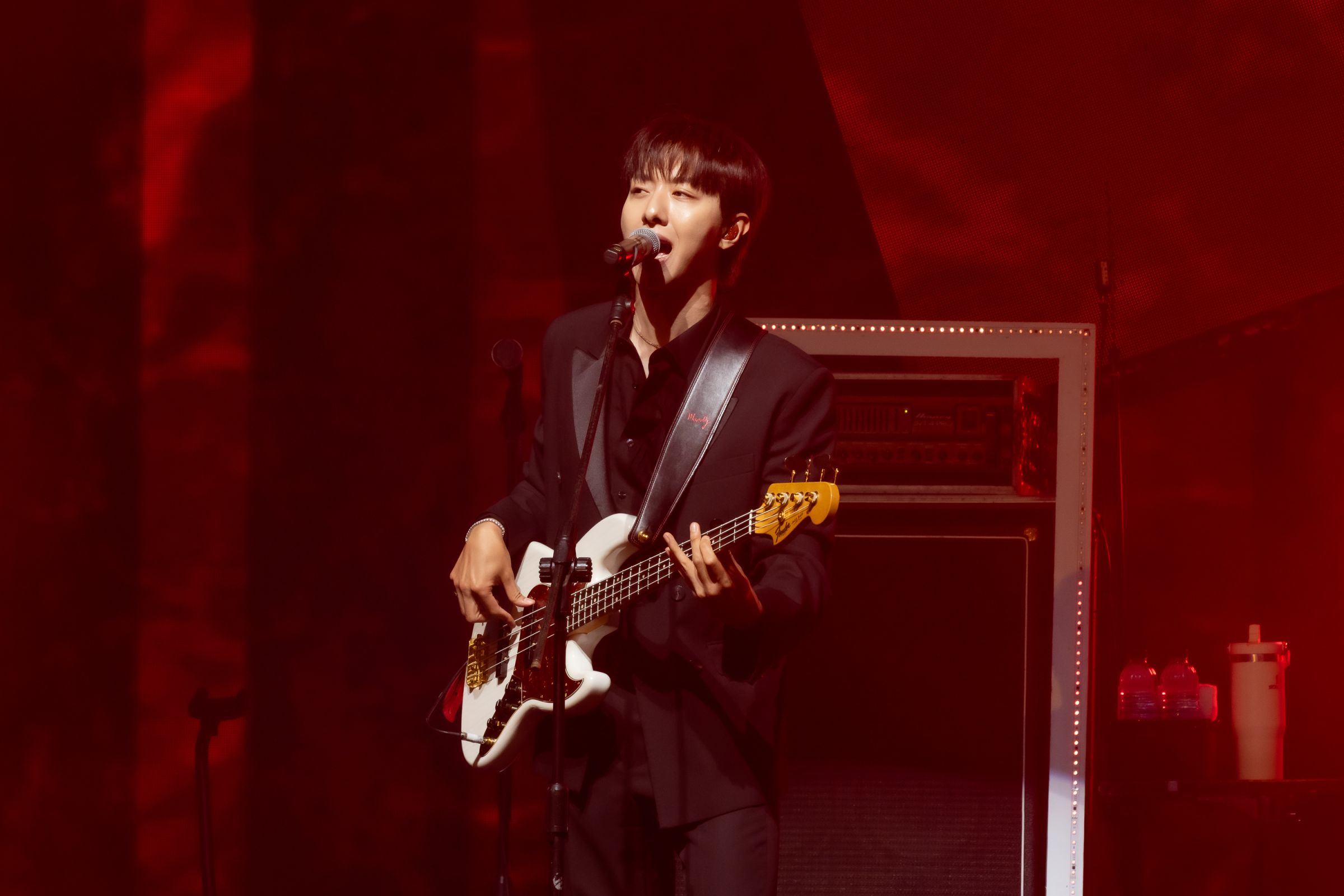 CNBLUE高雄慶出道15週年!突喊「笑死」超台用語笑翻全場 鄭容和感性稱:真的真的我愛你們