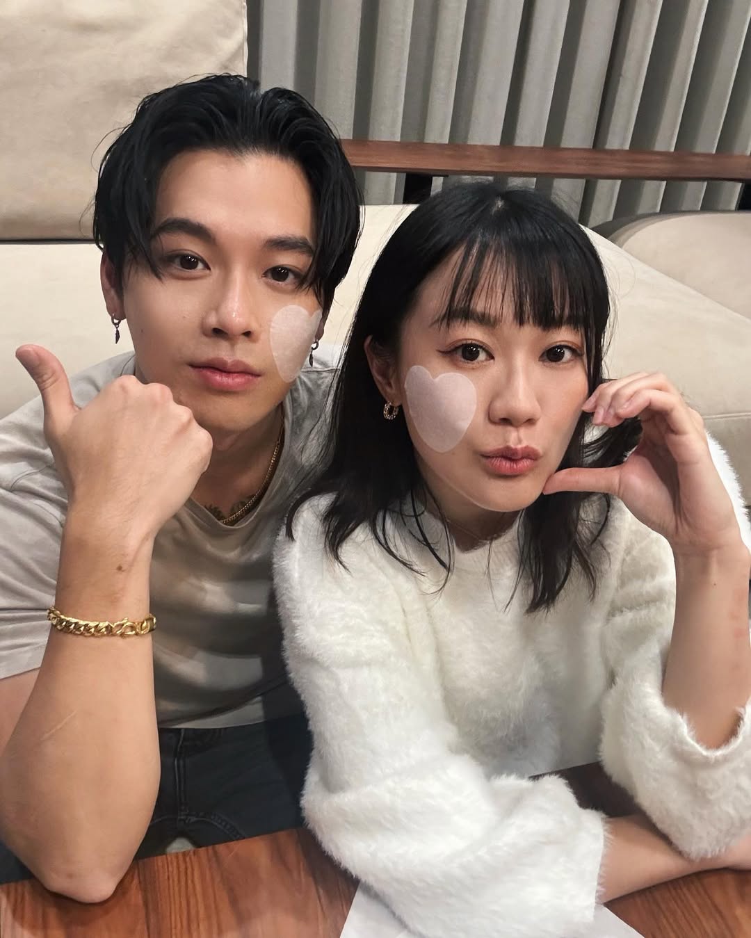 盤點2024結婚藝人!蕭敬騰、林哲熹甜娶經紀人 泫雅、龍俊亨「雙Idol」震驚粉絲圈