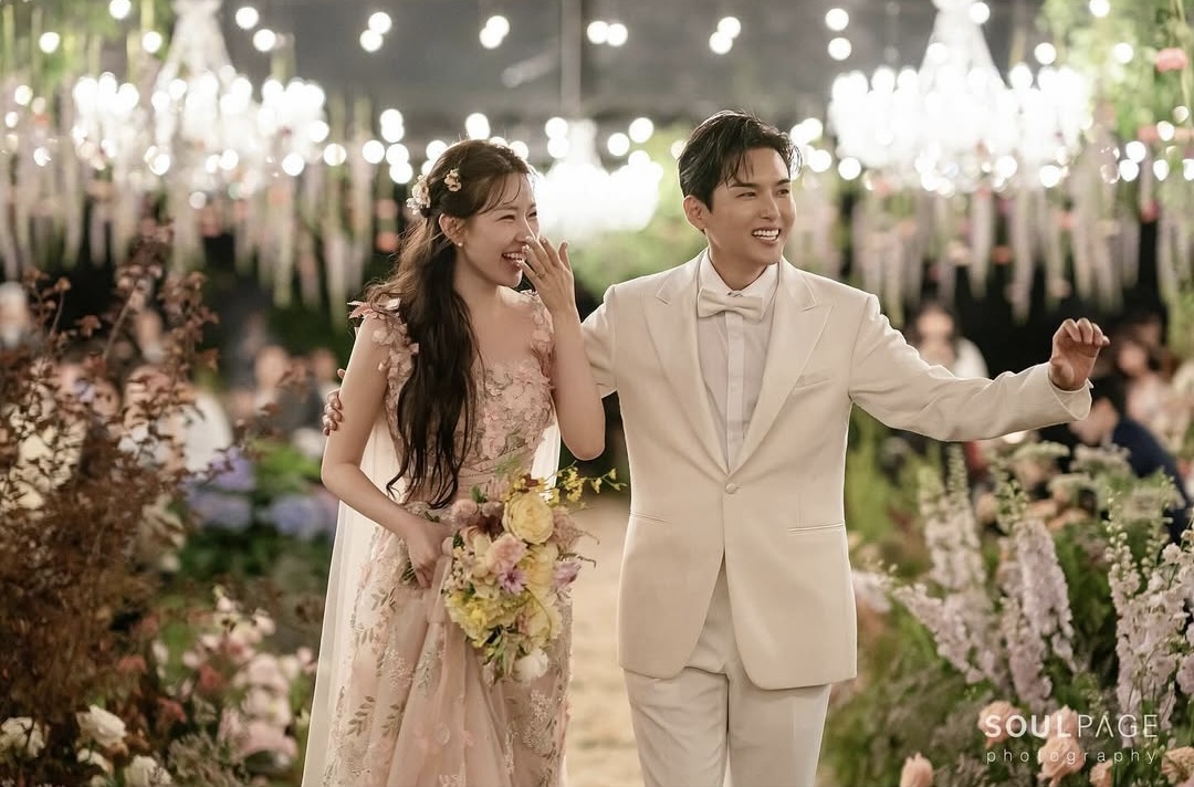 盤點2024結婚藝人!蕭敬騰、林哲熹甜娶經紀人 泫雅、龍俊亨「雙Idol」震驚粉絲圈