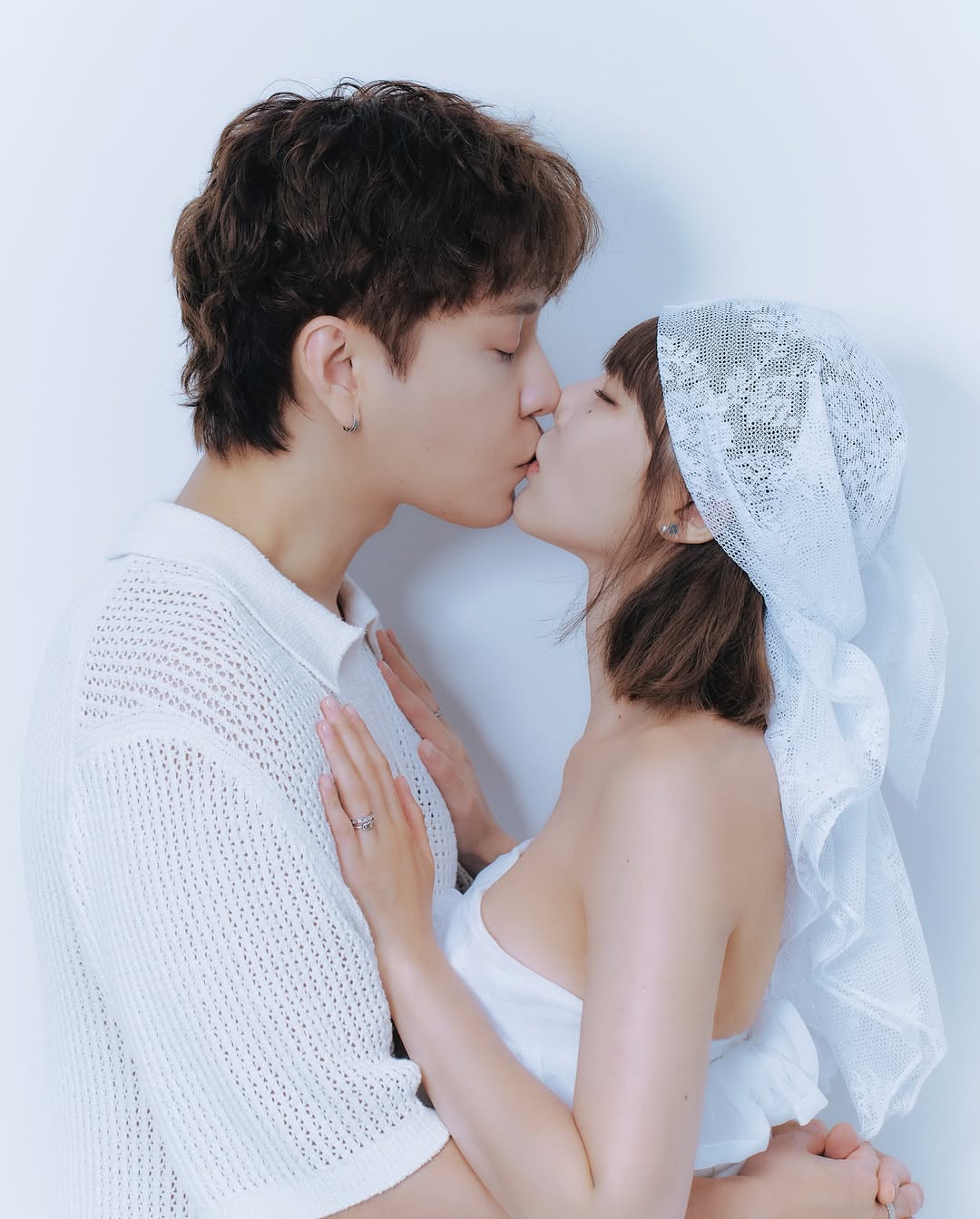 盤點2024結婚藝人!蕭敬騰、林哲熹甜娶經紀人 泫雅、龍俊亨「雙Idol」震驚粉絲圈