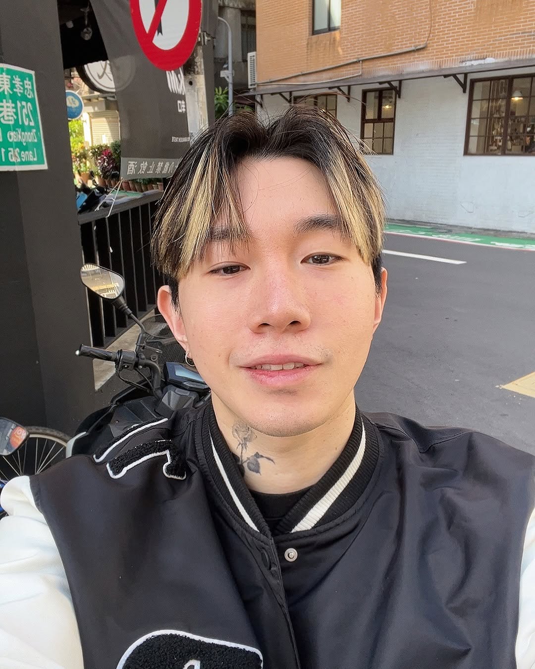 反目成仇!尼克星嗆「離開我的陰X」妙智強硬喊告 嚇壞求饒:對不起我錯了