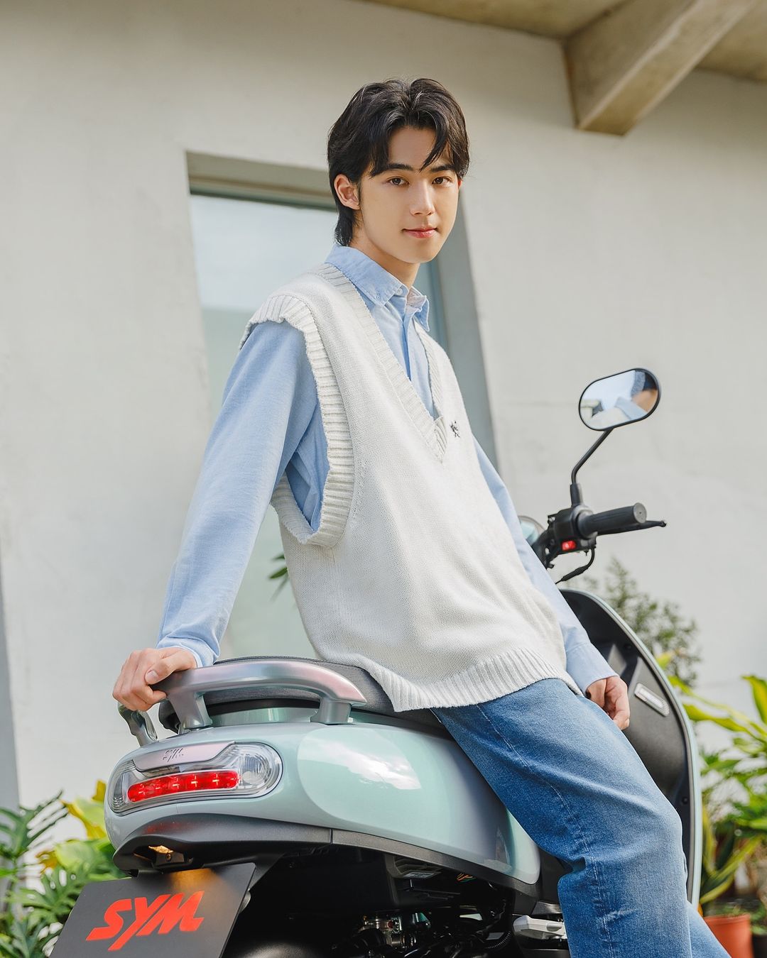 「台版車銀優」成年了!德德18歲帥照十連發 全網暴動喊:我在戶政等你