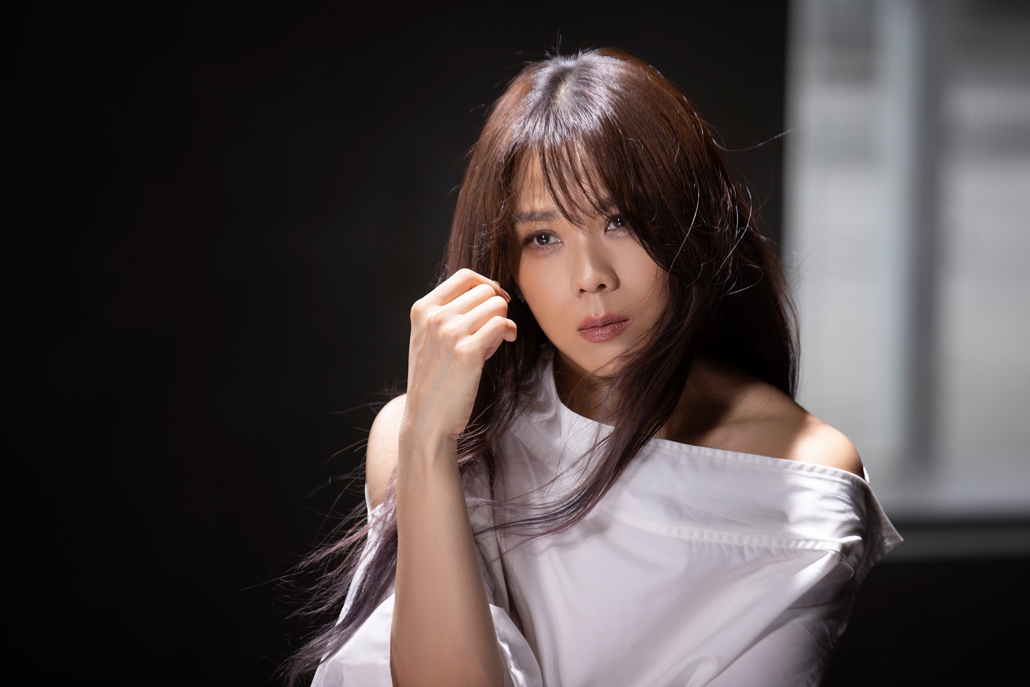 沒參加金曲獎卻猛出現!蔡健雅廣告狂卡詞道歉 網笑:卡到有記憶點!