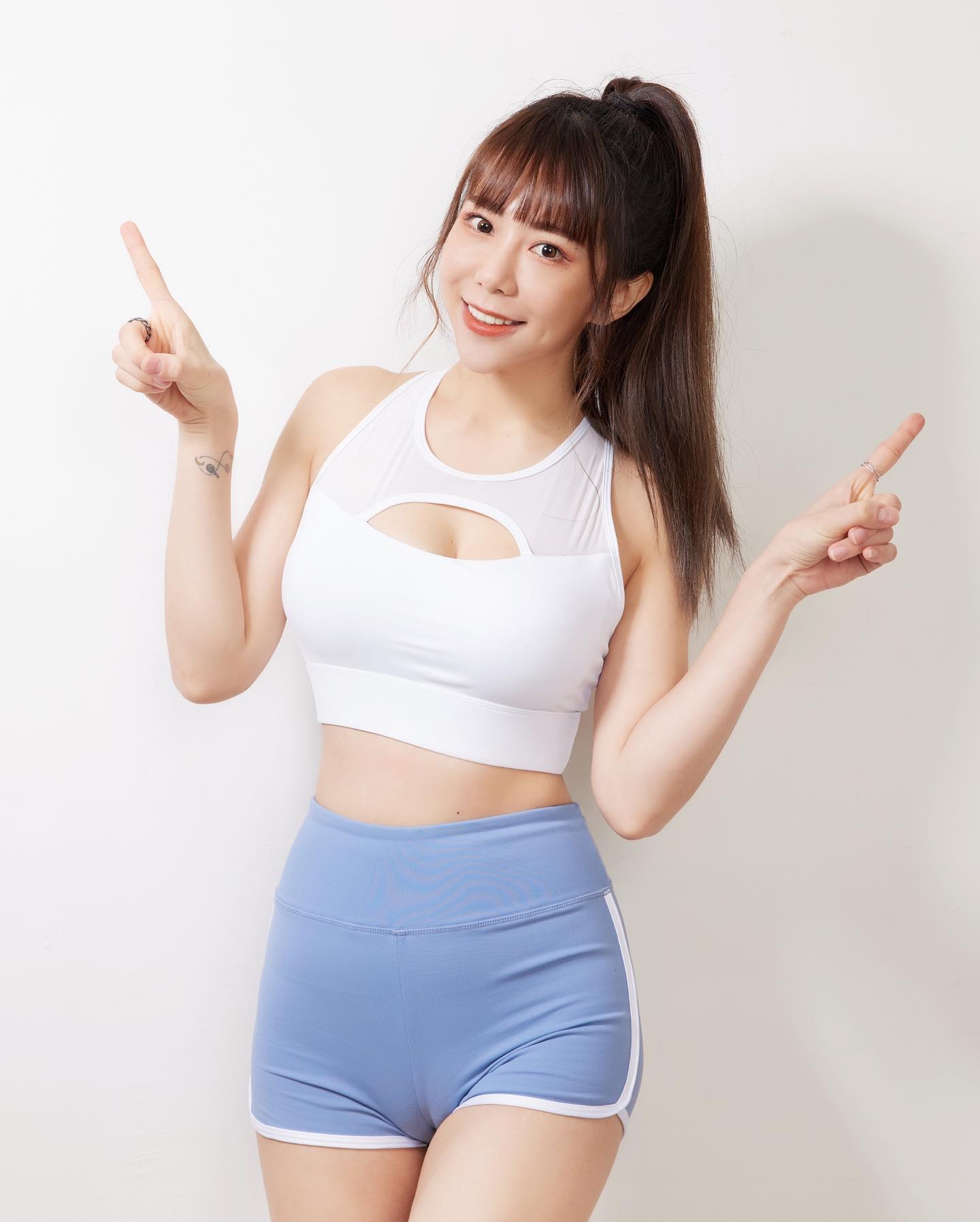 連2年月收入3千元!梓梓爆「伊梓帆」心酸往事:3人吃1碗麵