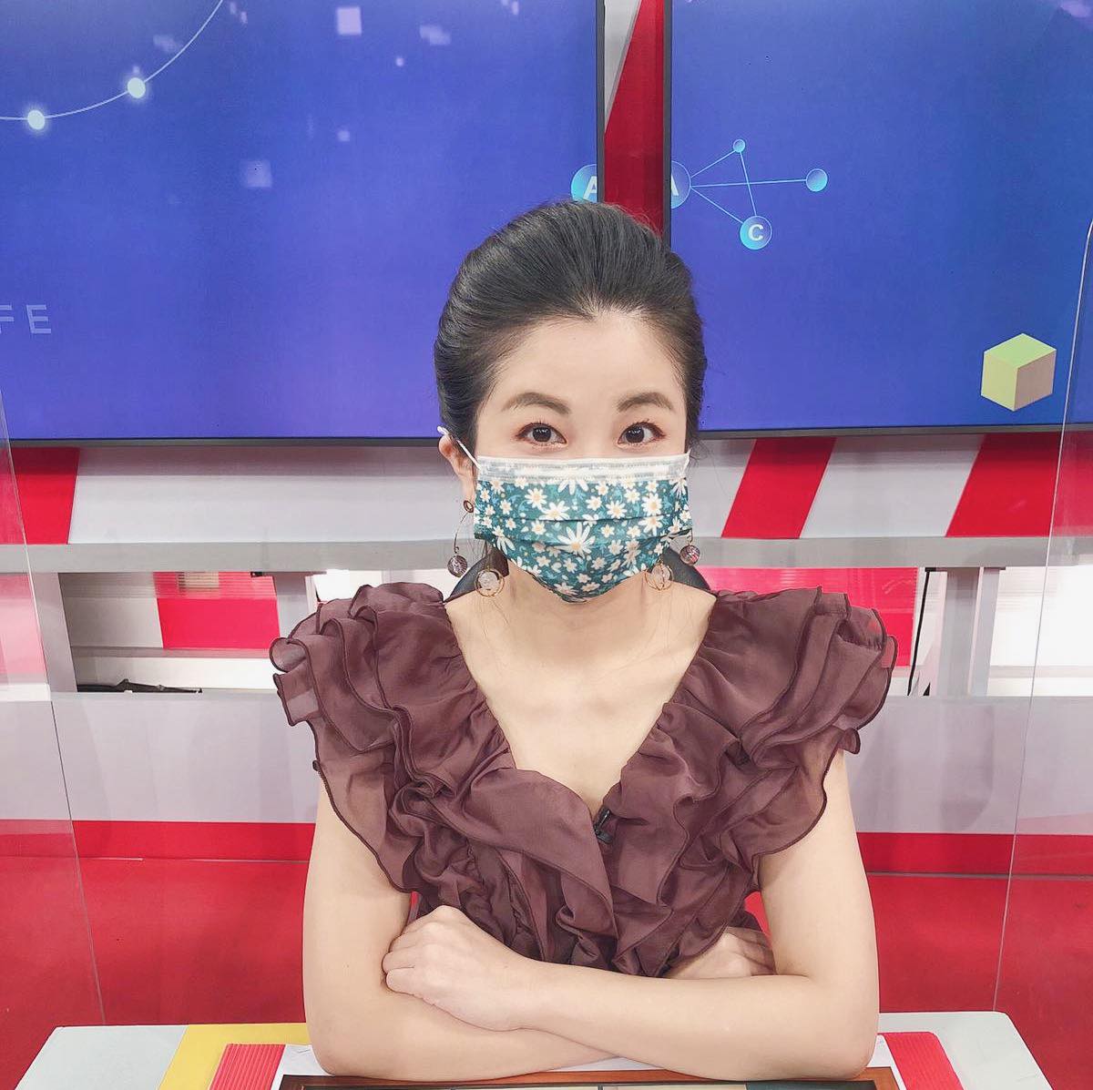 阿姨不甩防疫偷出門!小Call「衝廚房拿刀」崩潰:要逼死我?