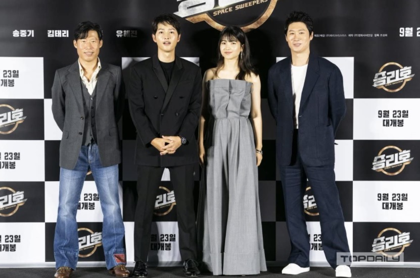 離婚後首接電影《勝利號》!宋仲基新戲角色「撞臉」離婚心情?