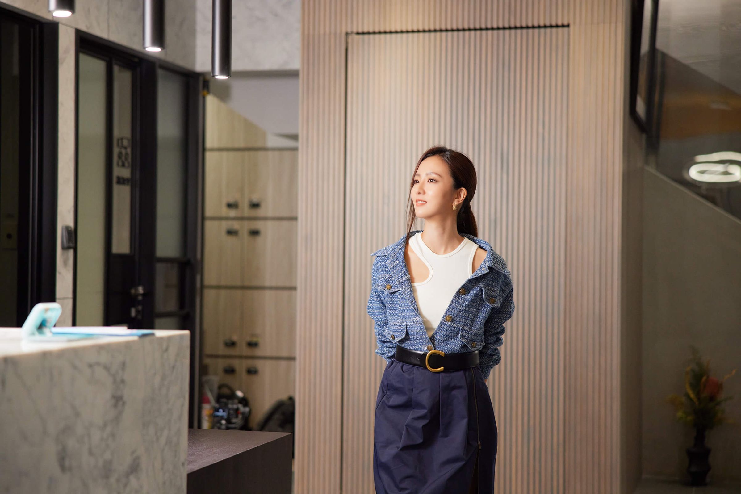 周曉涵自虧「不是在工作就是在工作路上」 ！工作行程滿檔到2023年底