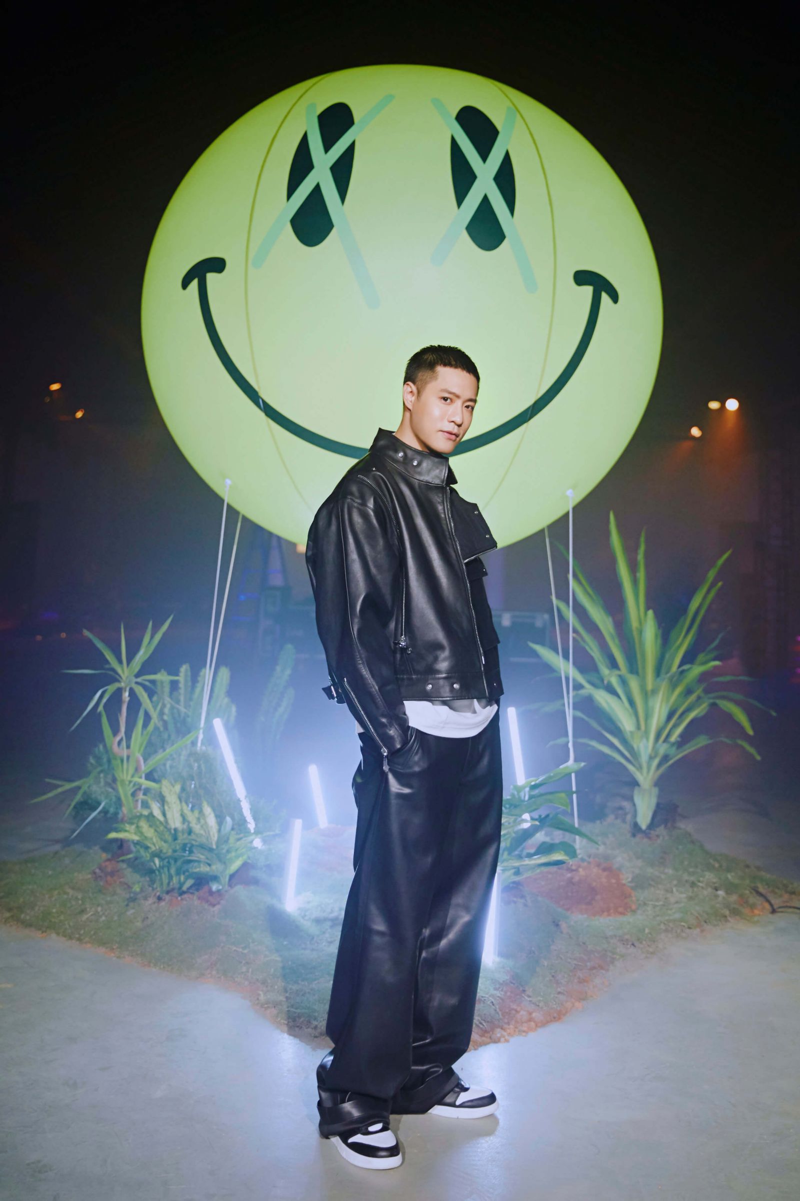 周湯豪首創沉浸式感官體驗會　新歌〈愛上你算我賤〉首唱公開！